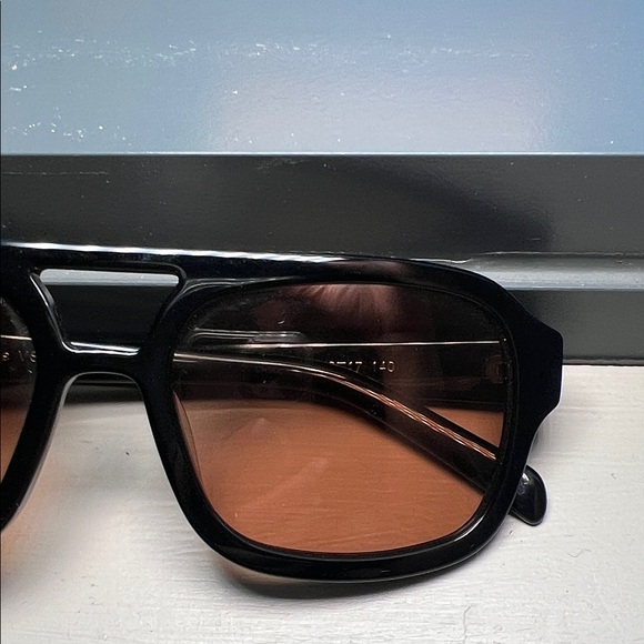 VEHLA Black Dixie Sunglasses - Picture 8 of 8